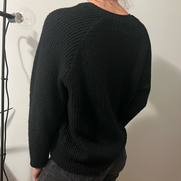 Old Navy Knit Sweater - Picture 2 of 3